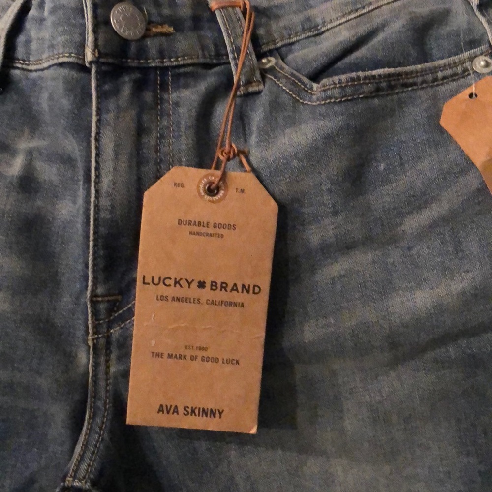 Lucky Brand Ava Jeans - Picture 2 of 8